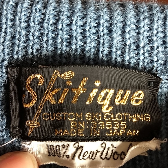 Ladies Wool Sweater - Picture 3 of 4